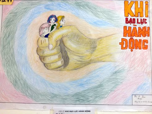 Hơn 100 bức tranh ấn tượng, truyền tải thông điệp "Cùng loại bỏ bạo lực với trẻ em" ảnh 9