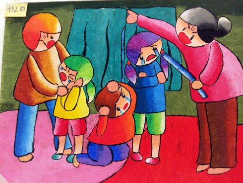 Hơn 100 bức tranh ấn tượng, truyền tải thông điệp "Cùng loại bỏ bạo lực với trẻ em" ảnh 4