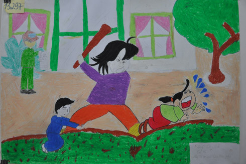 Hơn 100 bức tranh ấn tượng, truyền tải thông điệp "Cùng loại bỏ bạo lực với trẻ em" ảnh 2