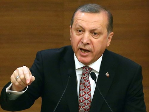 Audio 13-2-2016: Đang ngồi trong nhà, người đàn ông bị 4 đối tượng chém trọng thương ảnh 5