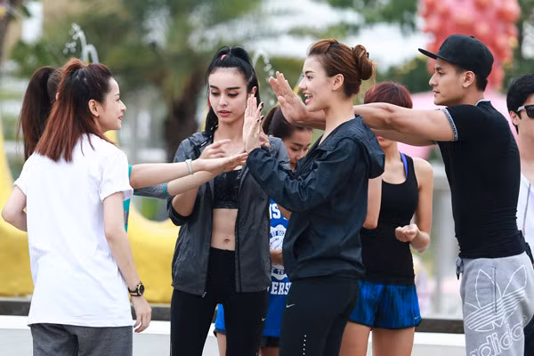 Chi Pu xuất hiện khiến Cường Seven bất ngờ, MLee “sốc nặng“ ảnh 2