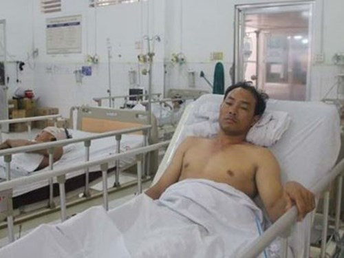 Audio 18-9-2015: Về việc tàu cá Việt Nam bị tấn công và tàu Mỹ áp sát đảo nhân tạo phi pháp của Trung Quốc ảnh 2