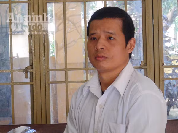 Rượu say, con trai cầm củi gỗ đánh chết cha ruột ảnh 1