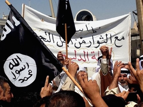 Audio 13-11-2015: Buộc thôi việc cô giáo nhốt trẻ 2 tuổi, khiến bé nhặt rác bỏ vào mồm ảnh 4