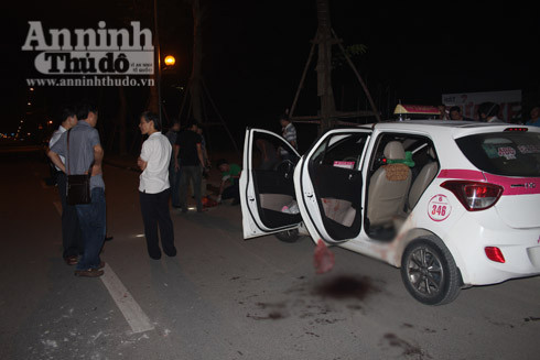  Tận mắt chứng kiến hiện trường vụ 9x sát hại tài xế taxi trên đường Võ Chí Công ảnh 1