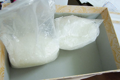 Bí mật trong chiếc túi du lịch... màu đỏ thẫm ảnh 8 Bí mật trong chiếc túi du lịch... màu đỏ thẫm ảnh 8