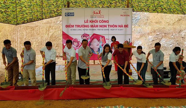 Prudential mang "trường học an toàn" đến với trẻ em Hà Giang ảnh 1