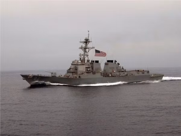 Philippines, Úc ủng hộ chiến hạm Mỹ tuần tra sát đảo nhân tạo ở Biển Đông ảnh 1