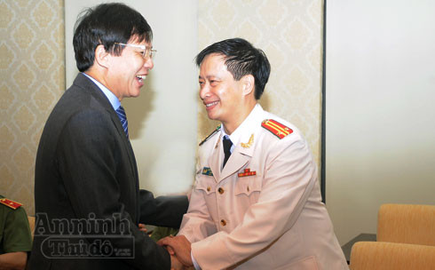 Kỷ niệm 40 năm ngày Báo ANTĐ xuất bản số đầu và đón nhận Huân chương Bảo vệ Tổ quốc Hạng Nhì ảnh 4