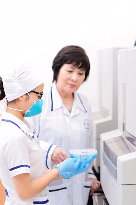 Nhà khoa học đầu tiên đưa phương pháp xét nghiệm AND về Việt Nam ảnh 2