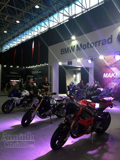 Hà Nội: Ngắm loạt "quái thú" 2 bánh bóng lộn, giá trên nửa tỷ đồng ảnh 7