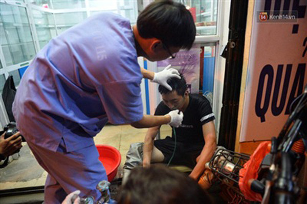 Xúc động những hình ảnh lính cứu hỏa sau khi chiến thắng "giặc" lửa ảnh 6