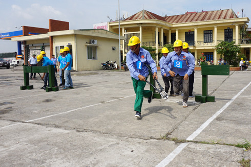 Hàm trăm người tham gia thi an toàn lao động, chữa cháy, cứu hộ, cứu nạn ảnh 7 Hàm trăm người tham gia thi an toàn lao động, chữa cháy, cứu hộ, cứu nạn ảnh 7