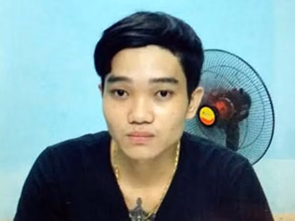 Bắt đối tượng chuyên đột nhập Facebook để lừa mua thẻ cào điện thoại ảnh 1