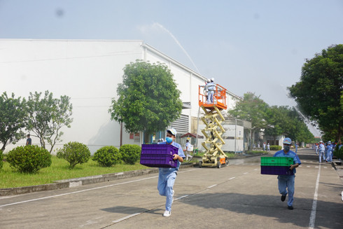 Diễn tập chữa cháy, cứu nạn tại nhà máy Stanley Gia Lâm ảnh 6