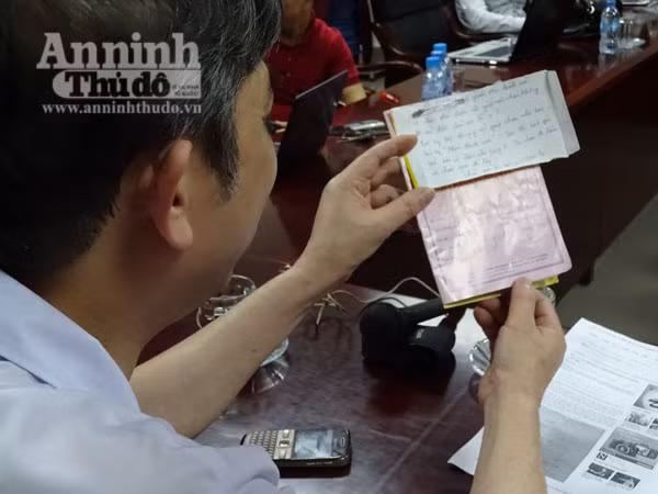 TS Vũ Bá Quyết: Không có chuyện từ chối mổ vì bệnh nhân là người viết báo ảnh 2