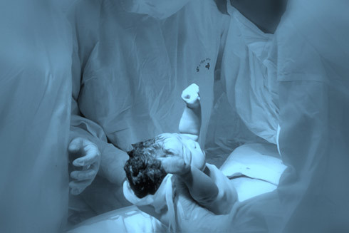 Nhật ký 72 giờ đầu tiên của em bé sơ sinh thế hệ 2016 ảnh 1