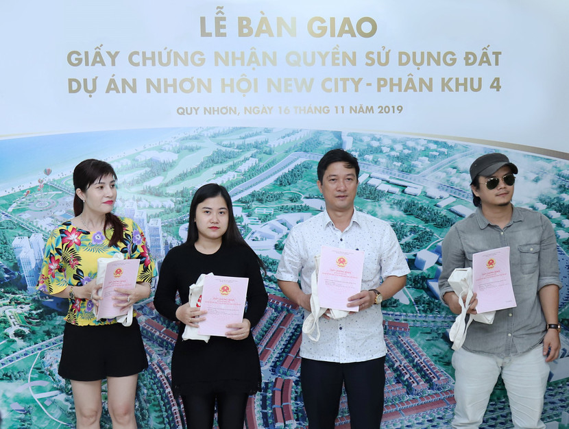 Nhơn Hội New City bàn giao 'sổ đỏ' cho khách hàng trước thời hạn ảnh 1