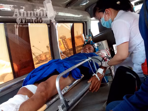 Cứu sống một ngư dân bị đứt lìa bàn chân khi cách bờ 400 hải lý ảnh 1