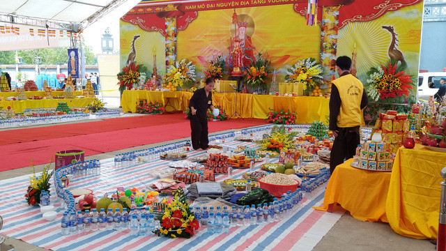 Hàng vạn người dự Đại lễ cầu siêu các nạn nhân tử vong vì TNGT ảnh 3