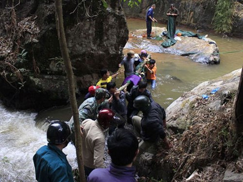 Audio 29-2-2016: Một du khách nước ngoài tử vong tại thác Pongour, tỉnh Lâm Đồng ảnh 2