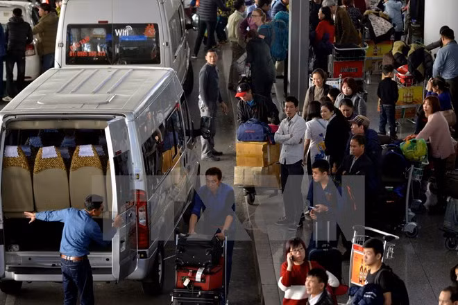 Sân bay Nội Bài chật cứng những ngày áp Tết ảnh 7