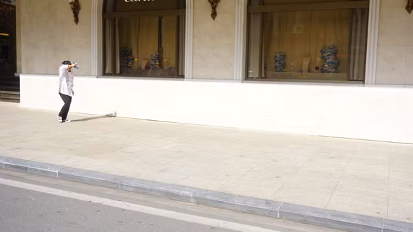  Hà Nội: 5 giờ chiều, “lửa trời” vẫn thiêu đốt đường phố ảnh 7