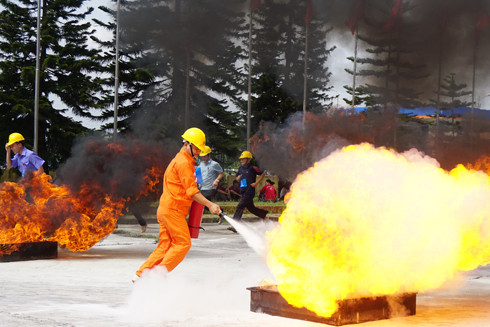 Hàm trăm người tham gia thi an toàn lao động, chữa cháy, cứu hộ, cứu nạn ảnh 10 Hàm trăm người tham gia thi an toàn lao động, chữa cháy, cứu hộ, cứu nạn ảnh 10