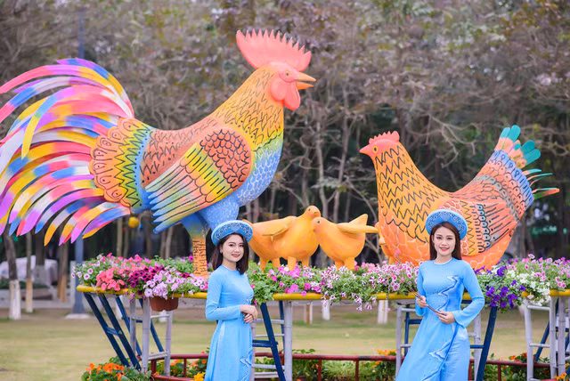 Có gì cuốn hút ở lễ hội hoa Xuân lớn nhất miền Bắc? ảnh 3