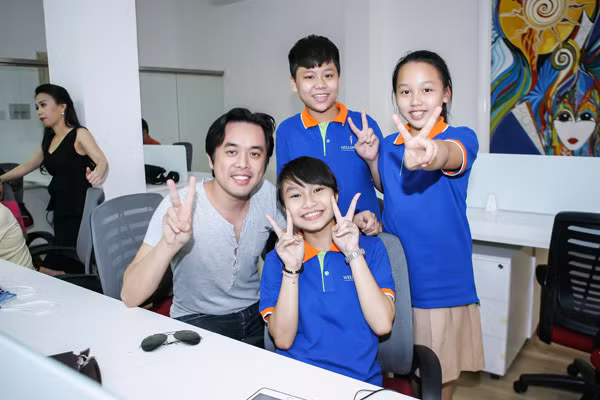 Thí sinh Giọng hát Việt nhí sẵn sàng "đối đầu" trong liveshow đầu tiên ảnh 1