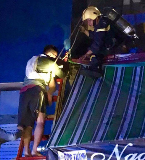 Thêm hình ảnh vụ cháy chung cư Carina Plaza khiến 13 người tử vong ảnh 2