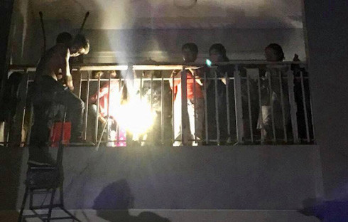 Thêm hình ảnh vụ cháy chung cư Carina Plaza khiến 13 người tử vong ảnh 3