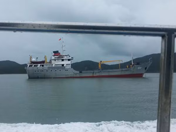 Quảng Ninh: Những du khách cuối cùng đã rời Cô Tô ảnh 1