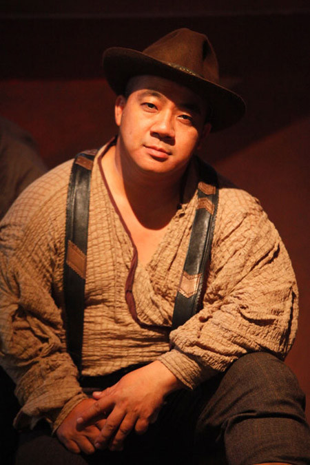 Hiếu Hiền gật đầu ngồi “ghế nóng” chỉ vì...trai đẹp và cơ bắp ảnh 2