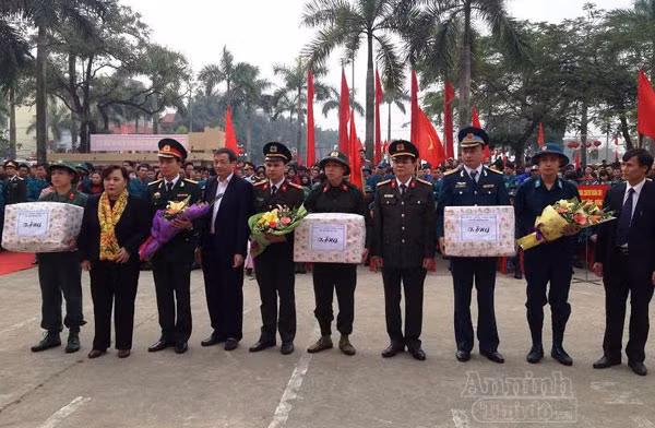 Hà Nội nô nức ngày hội tòng quân năm 2017 ảnh 4 Hà Nội nô nức ngày hội tòng quân năm 2017 ảnh 4