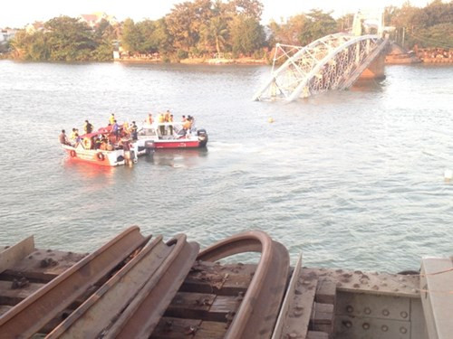 Audio 25-3-2016: Gia đình nữ sinh bị cưa chân đòi bồi thường 1 tỷ đồng ảnh 2