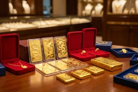 Giá vàng hôm nay 5/2/2026 đồng loạt đi xuống, nhà đầu tư thận trọng
