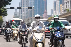 Miền Bắc bước vào đỉnh nóng 40°C, cảnh báo đỏ nguy cơ sốc nhiệt