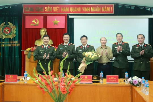 An ninh Thủ đô đoàn kết, nêu gương, trách nhiệm, cùng đồng tâm hiệp lực tiến về phía trước