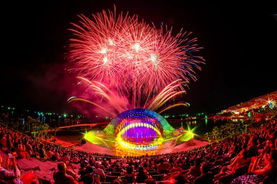 Show "Kiss of the sea" tại Phú Quốc