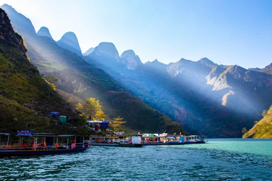 Traveller Review Awards công bố những điểm đến hiếu khách nhất Việt Nam