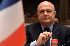 Pháp phạt tù cựu Bộ trưởng Nội vụ do biển thủ công quỹ