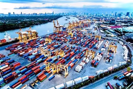 Trung lập chiến lược - lợi thế cạnh tranh mới của châu Á 