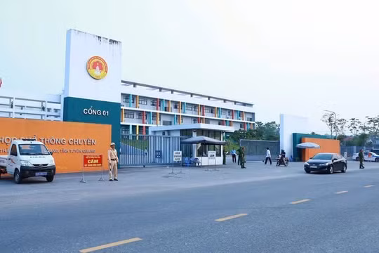 Không có thí sinh vi phạm quy chế trong ngày đầu kỳ thi lại tại Tuyên Quang
