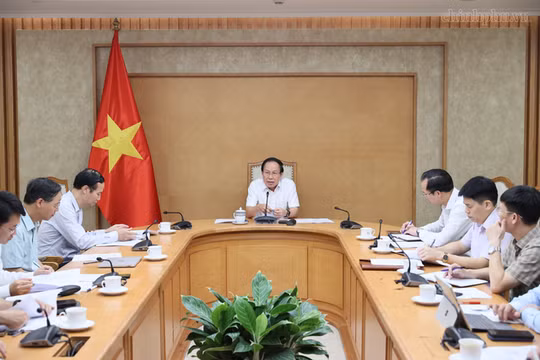 Phó Thủ tướng yêu cầu tháo gỡ ngay vướng mắc trong cung ứng sách giáo khoa