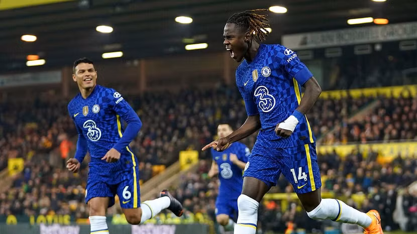 Chalobah mở tỉ số sớm cho Chelsea Chalobah mở tỉ số sớm cho Chelsea
