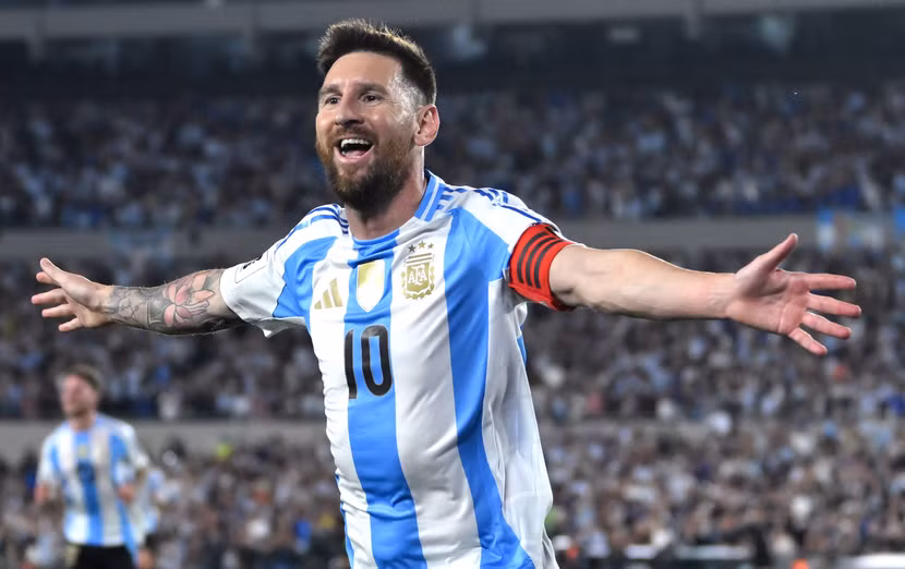 Messi lại lập hattrick cho Argentina Messi lại lập hattrick cho Argentina