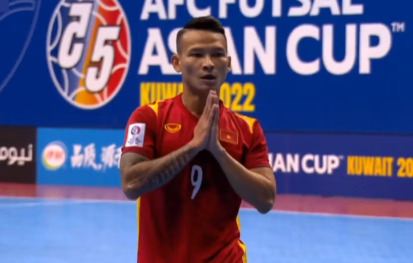 Thái Huy giúp futsal Việt Nam dẫn ngược 2-1 Thái Huy giúp futsal Việt Nam dẫn ngược 2-1