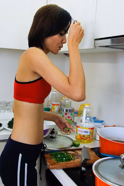 Thí sinh Next top ăn uống "kham khổ", tập luyện điên đảo để giữ dáng ảnh 1