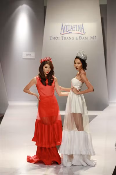 Ngọc Quyên, Minh Triệu gây ấn tượng với váy xuyên thấu ảnh 3